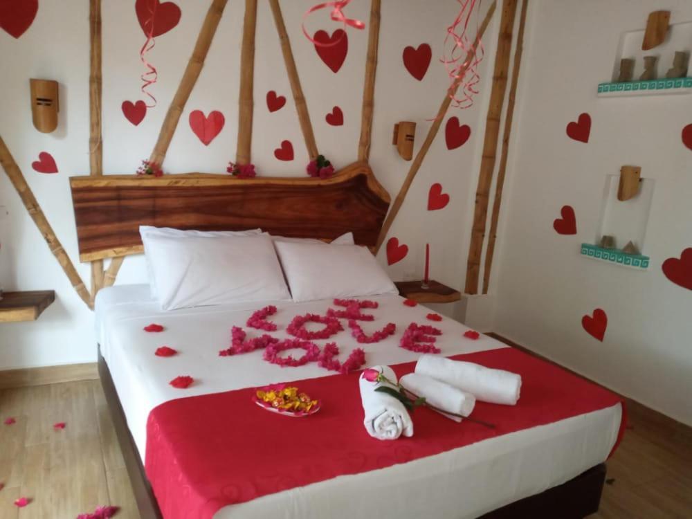 Hotel Bambú Canoa Bagian luar foto