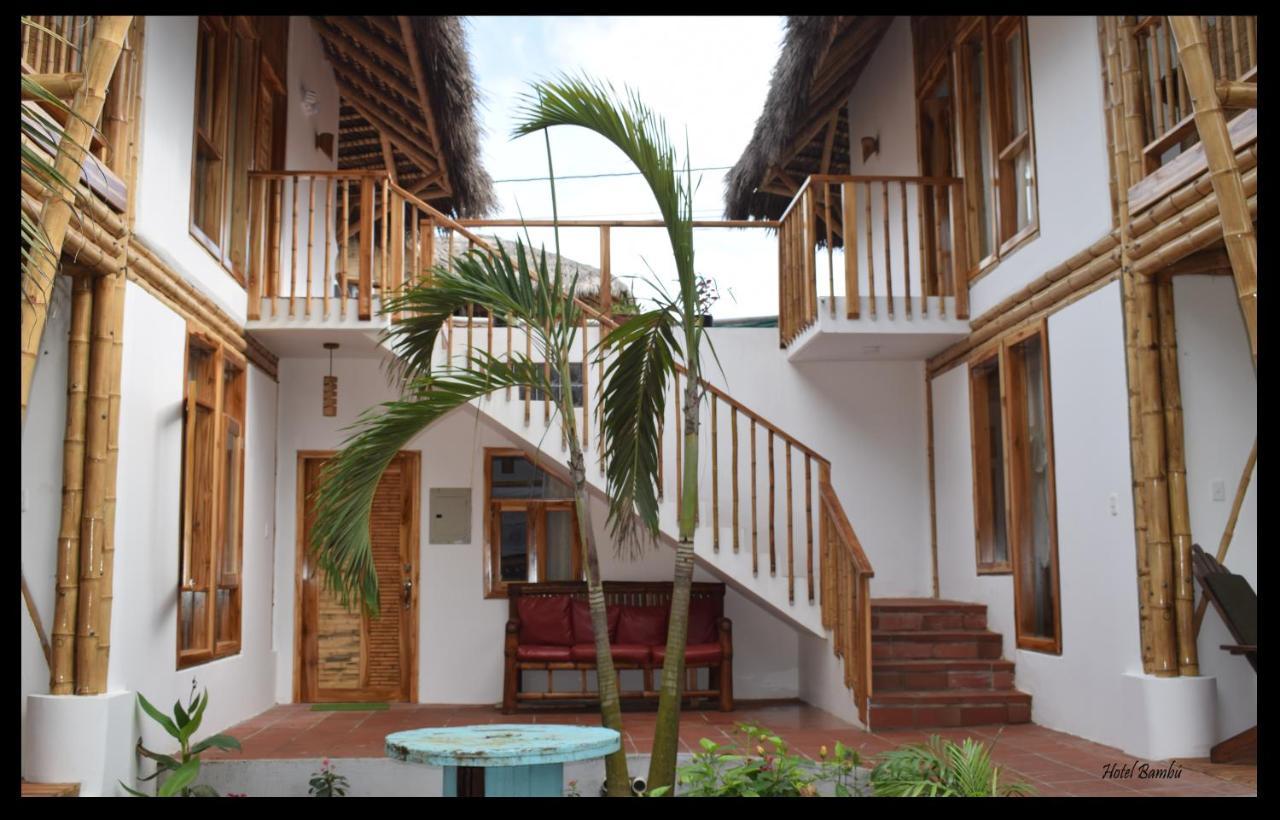 Hotel Bambú Canoa Bagian luar foto